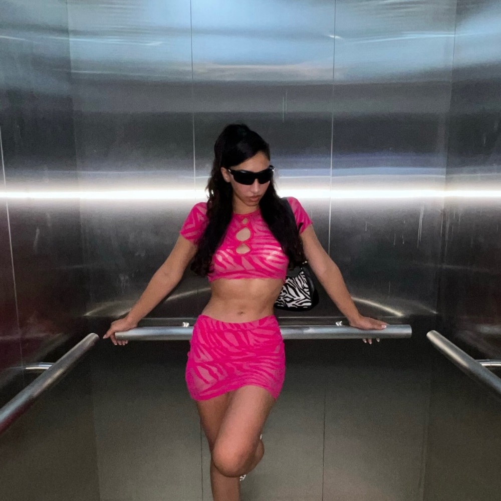 2 piece hot pink set 💖